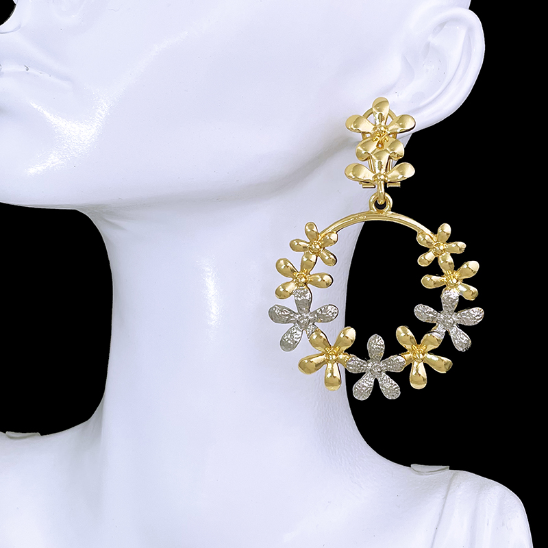 Women Big Drop Earrings 18K Go - đánh giá và giá Women Accessories Dubai